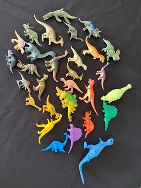 Dinosaur Toy Lot Miscellaneous Mini Small Dinos Action Figures